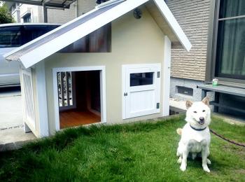 犬小屋製作工房k デッキ付き犬小屋