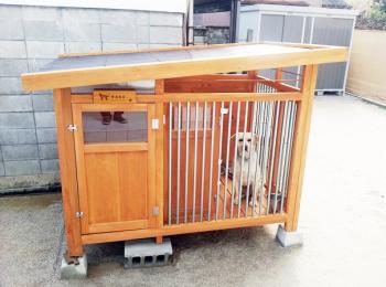 サークル小屋一体型  サークル小屋一体型