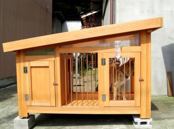 柵付き犬小屋 柵付き犬小屋