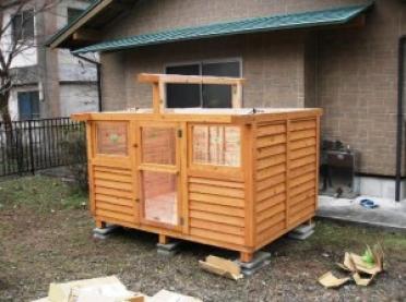 T 様様からの犬小屋設置写真1