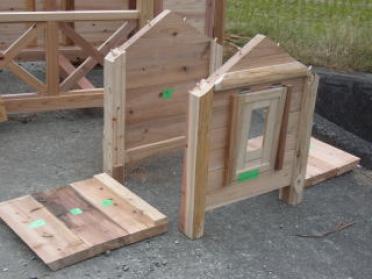 制作中のラブラドールの犬小屋  制作中のラブラドールの犬小屋