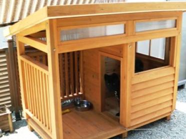 にお住まいのM様からの犬小屋設置写真2