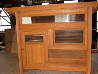 製作中の犬小屋写真